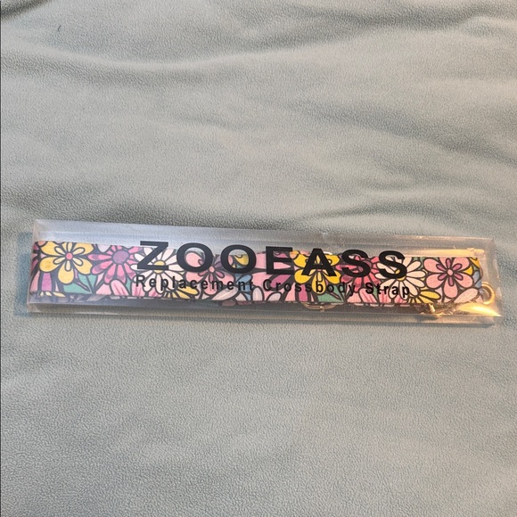 Floral Multicolor Strap with Gold Hardware - Picture 2 of 3